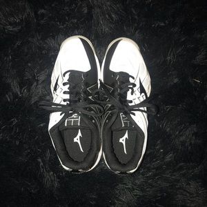 Mizuno Volleyball Shoes